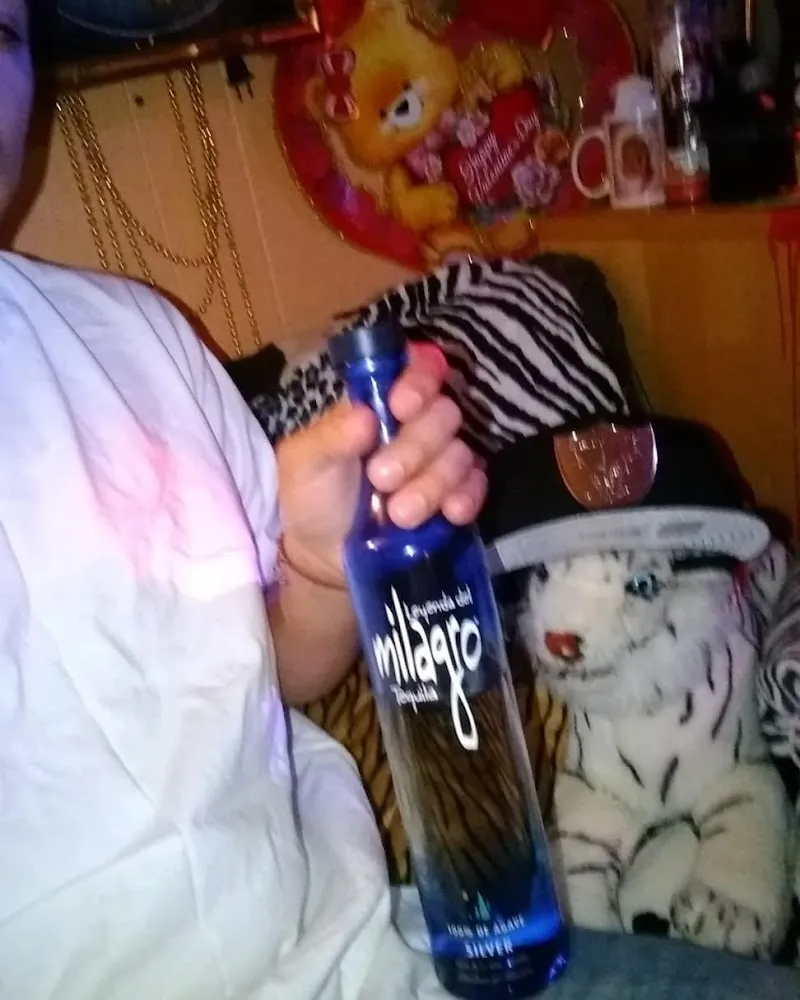 Antes De Venir a Comer Un Tequila Milagro Silver